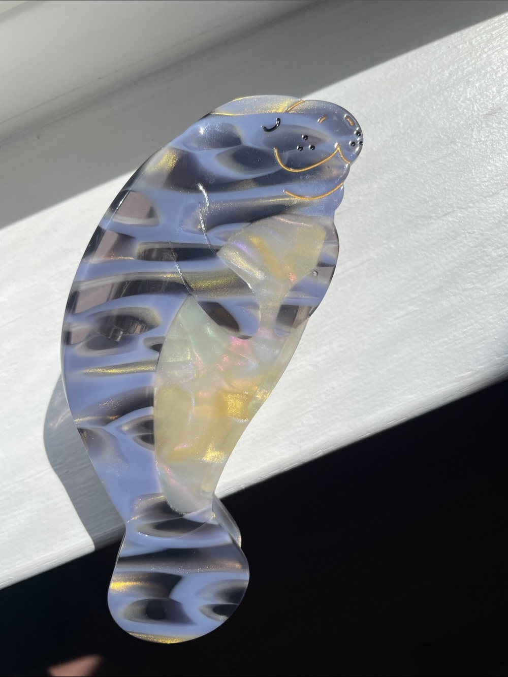 Iridescent Manatee Claw Clip - Picture 4 of 4